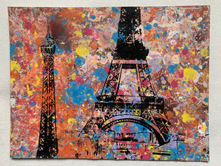 Eiffel Tower (medium)